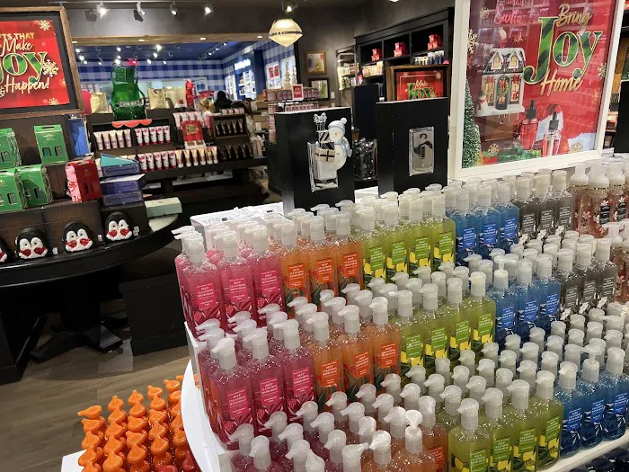 Bath & Body Works 4