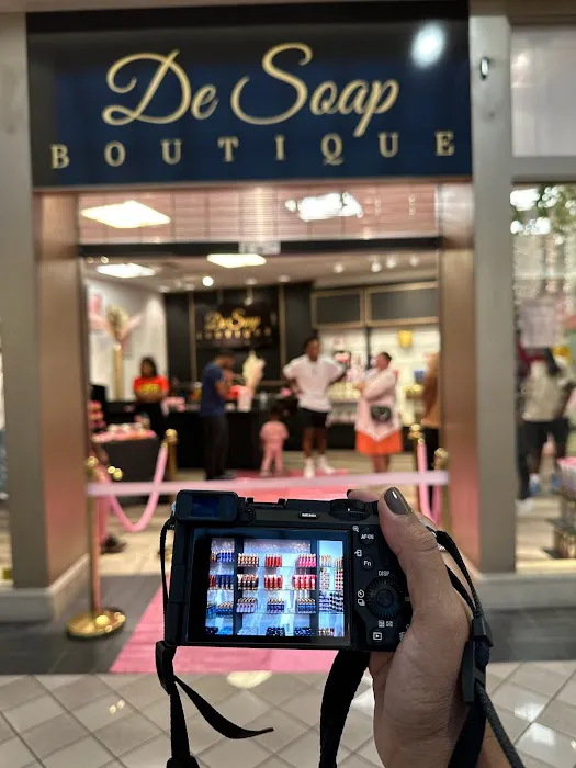 The Pink Boutique 0