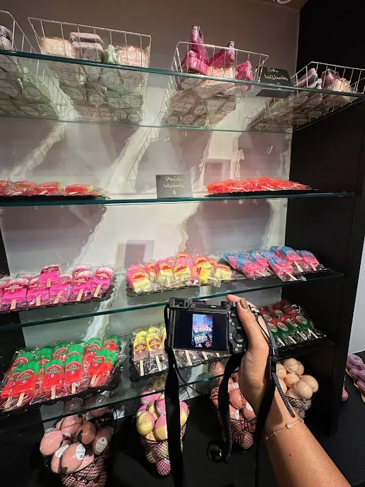 The Pink Boutique 1