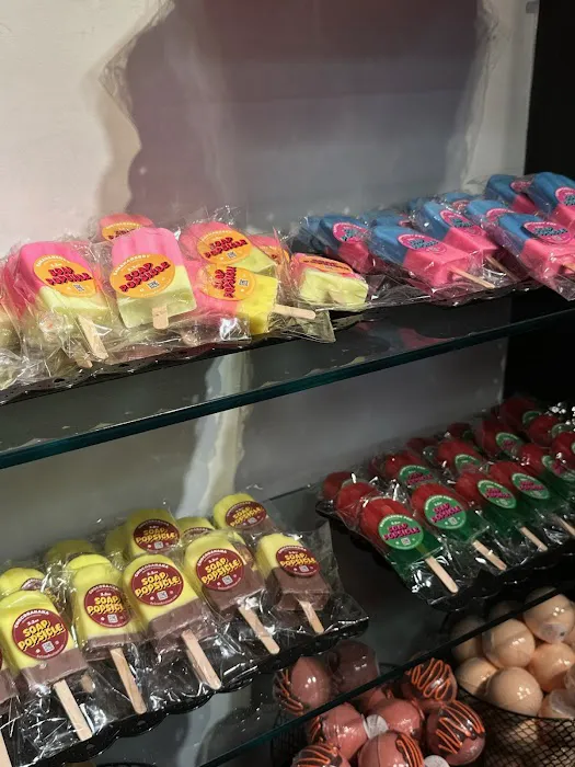The Pink Boutique 4
