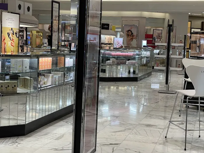 Dillard's 6