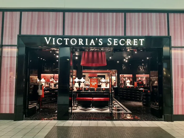 Victoria's Secret & PINK by Victoria's Secret 8