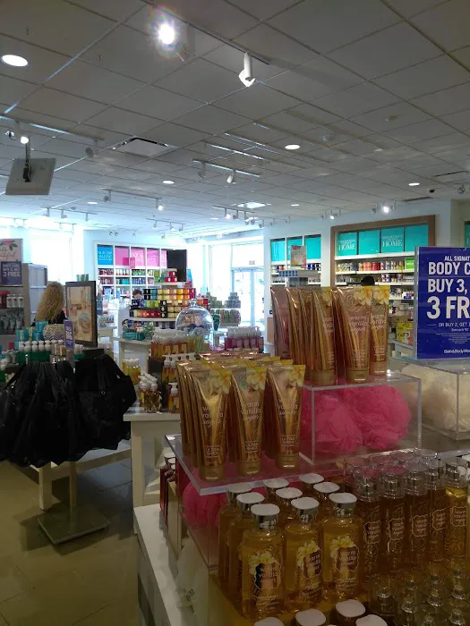 Bath & Body Works 1
