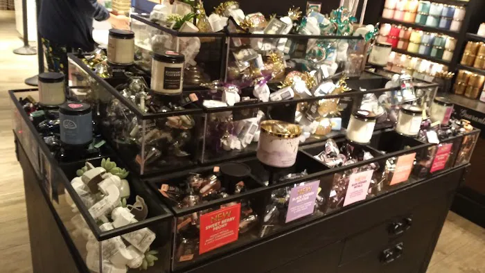 Bath & Body Works 1