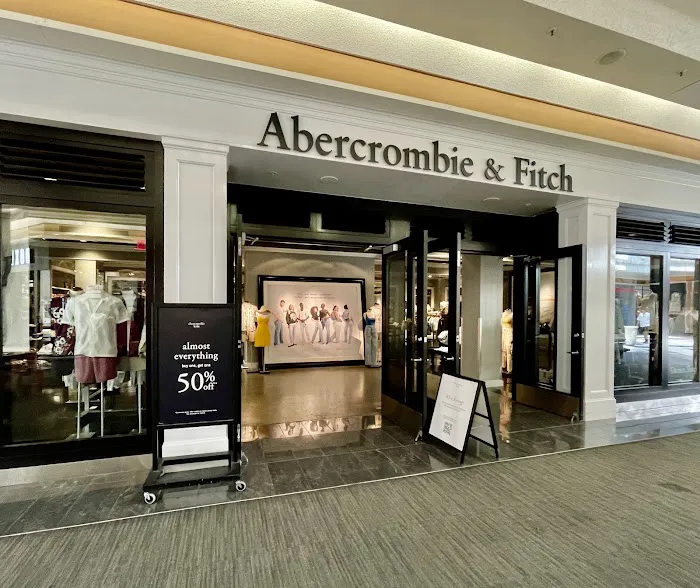 Abercrombie & Fitch 0