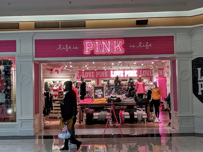 Victoria's Secret & PINK by Victoria's Secret 0