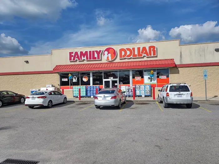 Family Dollar 2