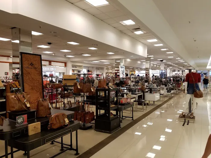 Macy's 0