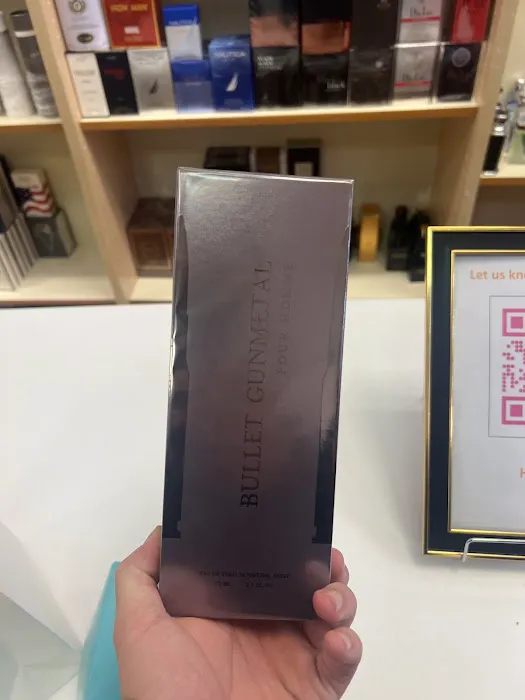 Perfumes and Colognes 4