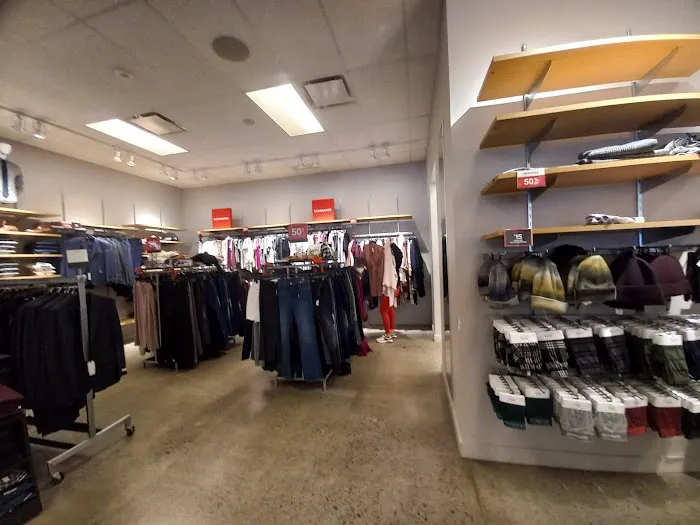 Express Factory Outlet 4