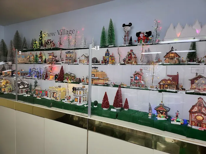 The Shoppes at American Candle 9