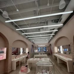 Glossier Philadelphia ico