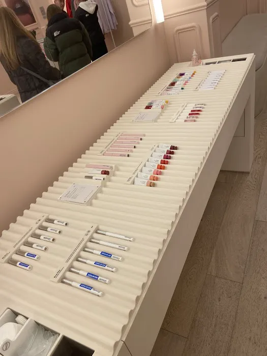 Glossier Philadelphia 3