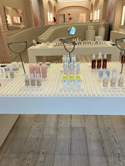 Glossier Philadelphia 7