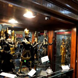Harry's World (metaphysical gift store) ico