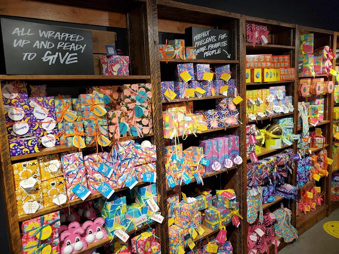 Lush Cosmetics Cherry Hill 4