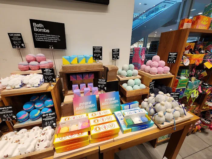 Lush Cosmetics Bridgewater Commons 2