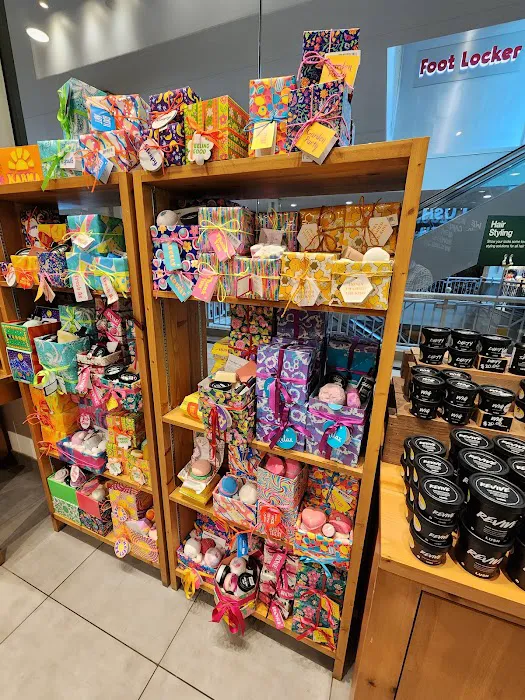 Lush Cosmetics Bridgewater Commons 4