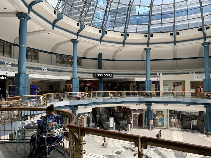Bloomingdale's 5
