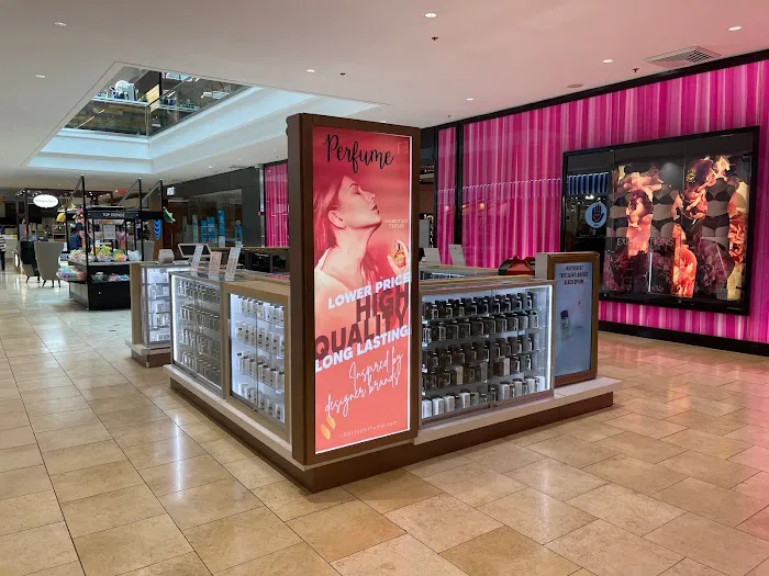 Liberty Perfume / Garden State Plaza 1