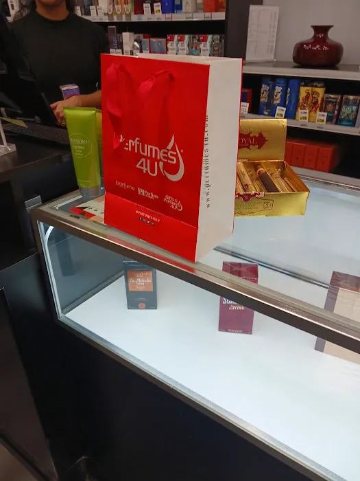 Perfumes 4U 3