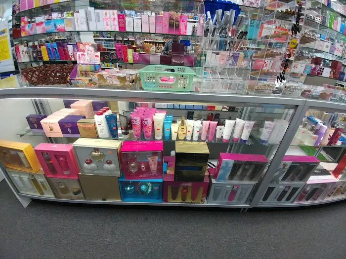 Perfumes & Beyond 1