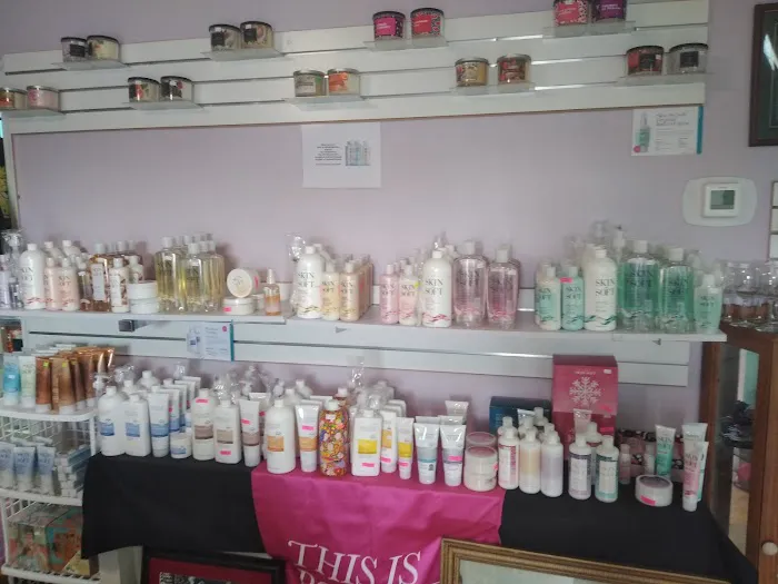 Betty's Boutique 1