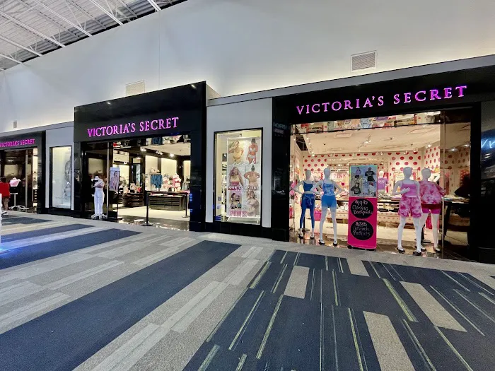 Victoria's Secret & PINK by Victoria's Secret 1