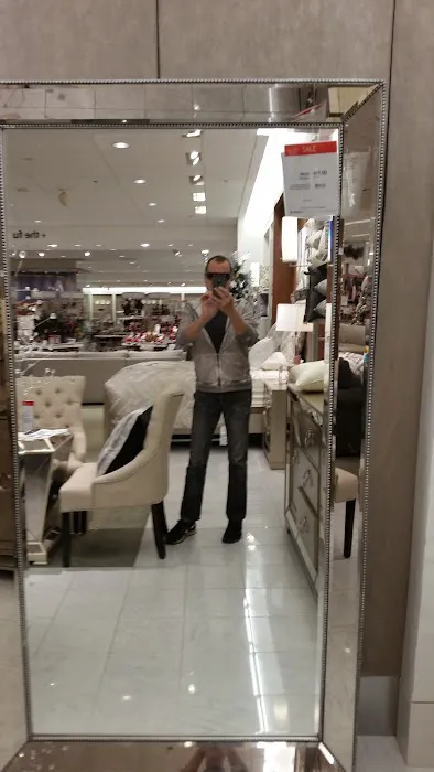 Macy's 9
