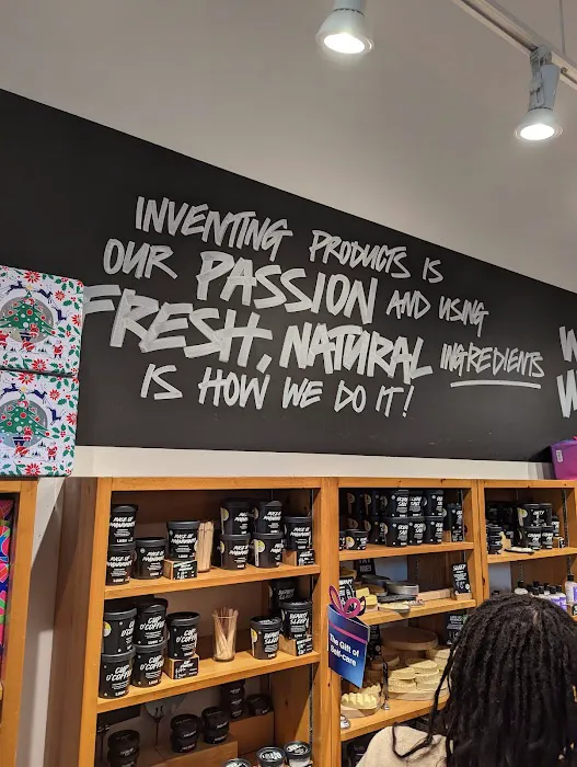 Lush Cosmetics South Park Mall 5
