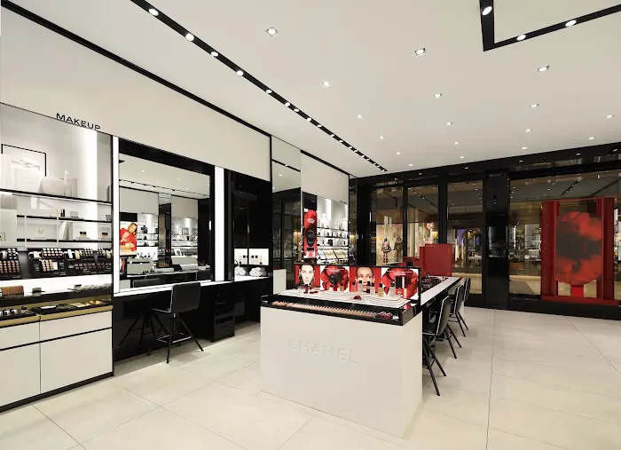 CHANEL FRAGRANCE AND BEAUTY BOUTIQUE 1