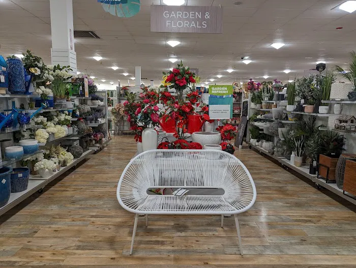 Marshalls & HomeGoods 3