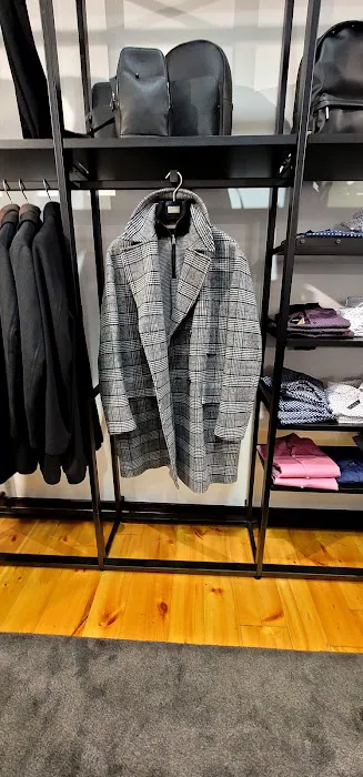 BOSS Store - Charlotte 9