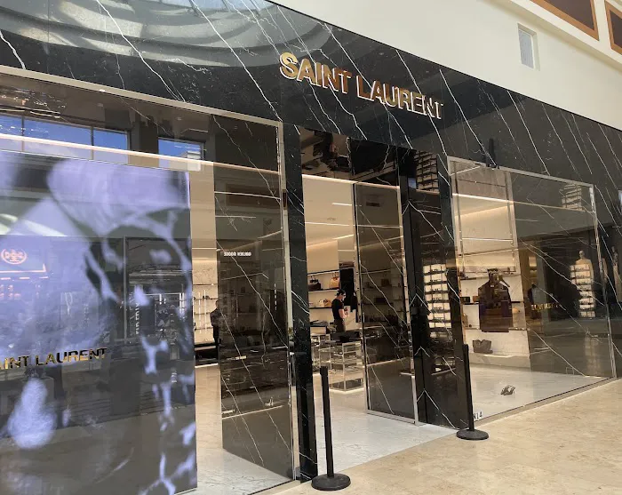 Saint Laurent 7