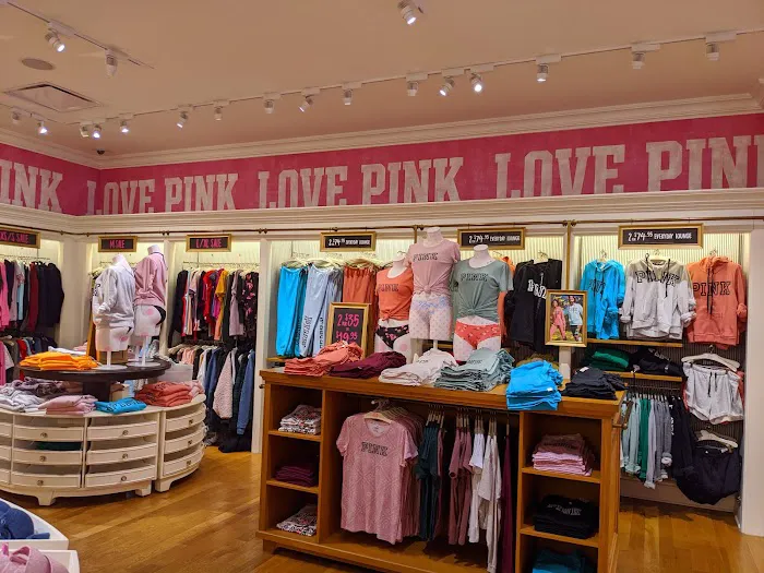 Victoria's Secret 0