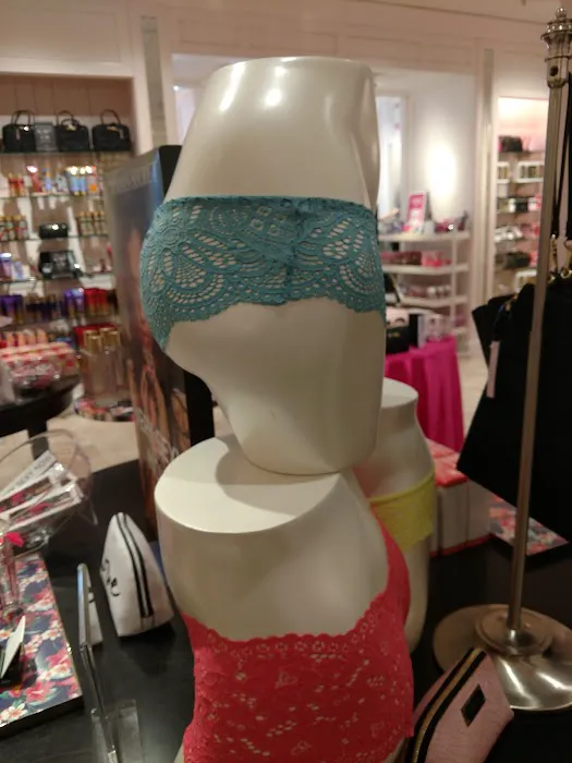 Victoria's Secret & PINK by Victoria's Secret 6