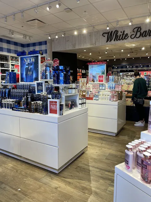 Bath & Body Works 2