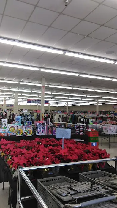 Roses Discount Store 0