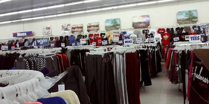Roses Discount Store 7