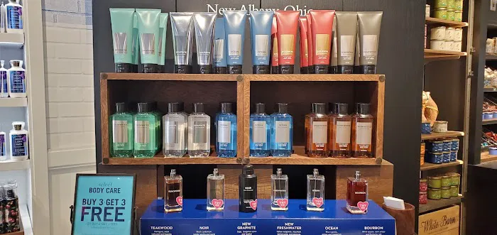 Bath & Body Works 1