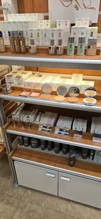 Cosmetics Company Store 1
