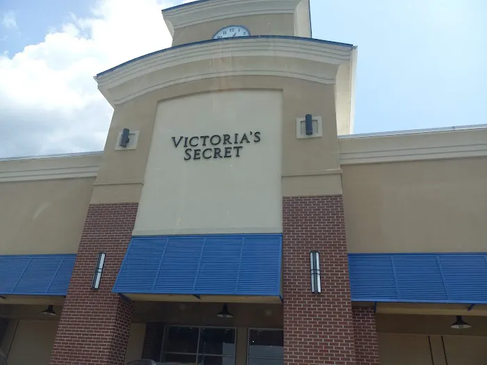 Victoria's Secret 0