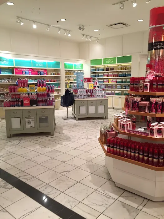 Bath & Body Works 2