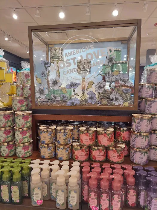 Bath & Body Works 8