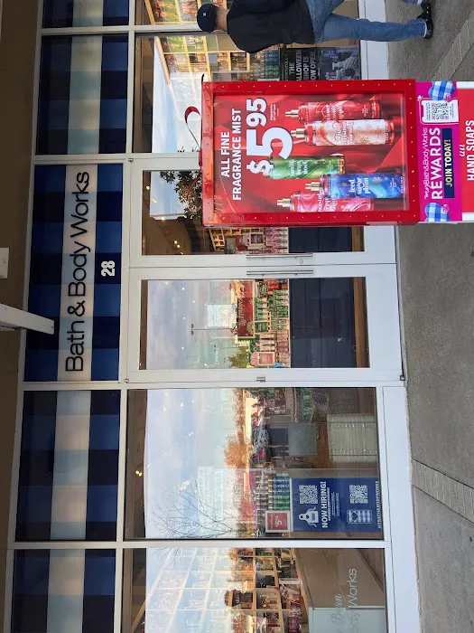 Bath & Body Works 1