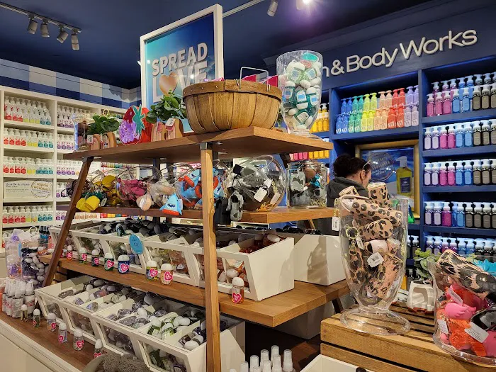 Bath & Body Works 2