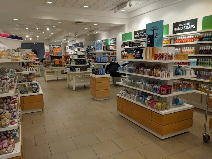 Bath & Body Works 2