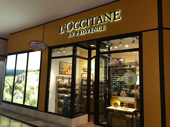 L'OCCITANE EN PROVENCE 8