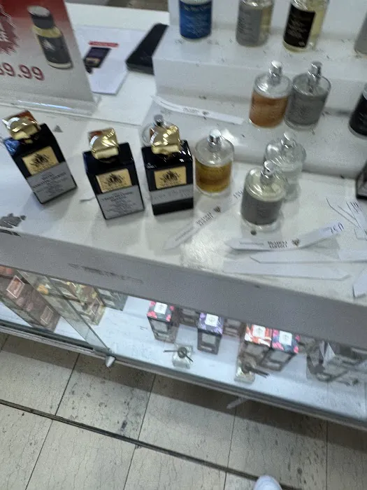 Liberty Perfume / Staten Island Mall 3