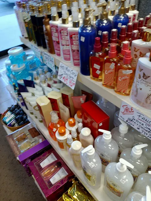 J.P.'s Perfume & Cosmetic Outlet 0